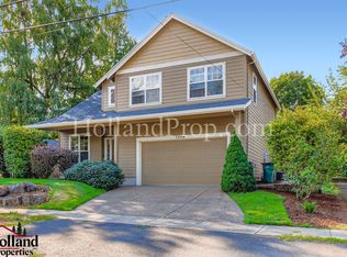 7594 SW Locust St, Portland, OR 97223