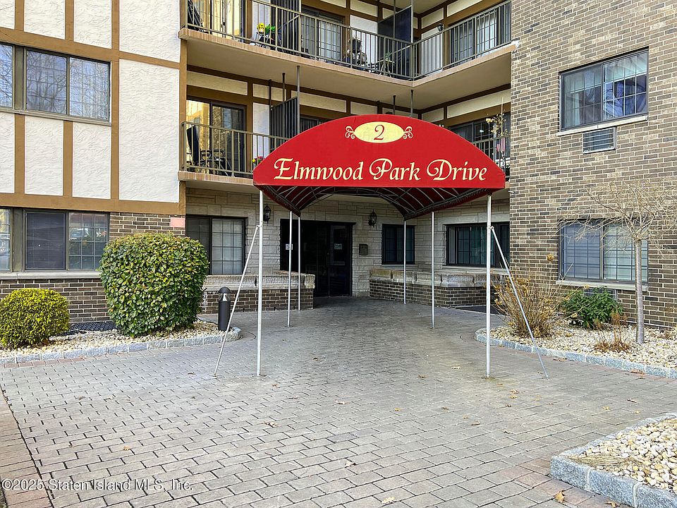 1st image of 2 Elmwood Park Dr APT 412