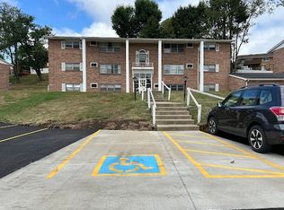 405 Colonial Dr #405COL-27, Steubenville, OH 43952