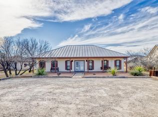 70 Wisteria Way, Concan, TX 78838