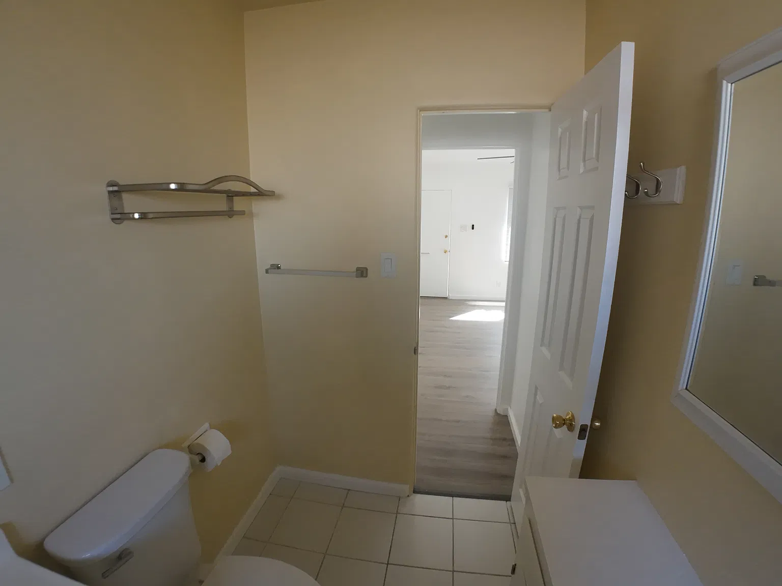 Studio, 700 sqft, $2,000 — Photo 4