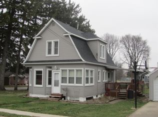 400 Iowana St, Traer, IA 50675