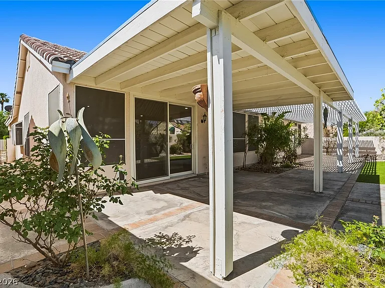 2870 Deerwood Ct — Photo 36