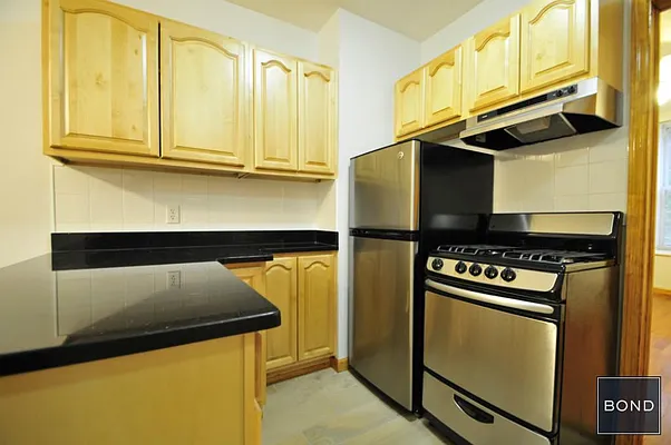 Rented by Bond New York | media 24