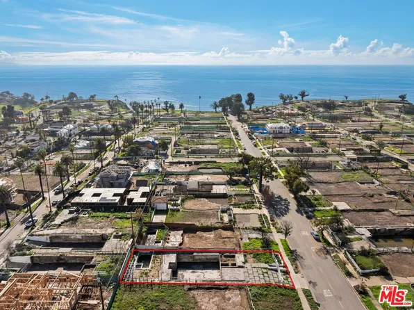 538 Via De La Paz, Pacific Palisades, CA 90272