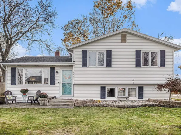 2649 Prescott Dr, Mishawaka, IN 46544