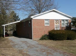 253 Turner Ave, Broadway, VA 22815