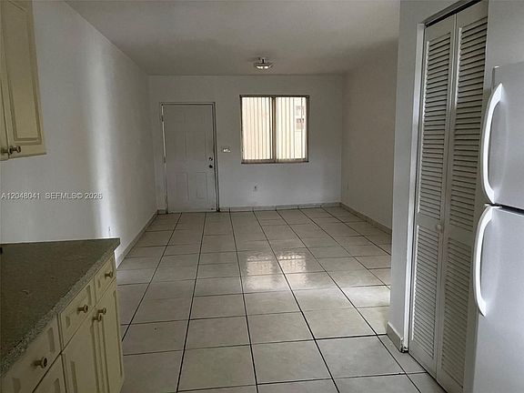 4th image of 181 NW 47th Ave APT 25
