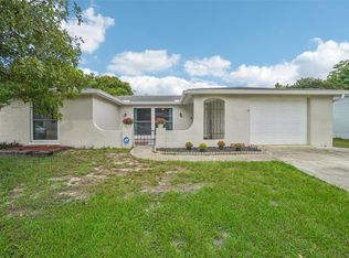 9036 Hunt Club Ln, Port Richey, FL 34668