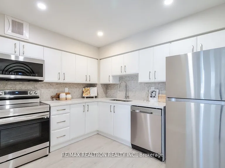 39 Kimbercroft Ct #105 — Photo 17