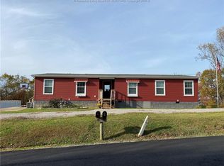 137 Steele Ridge Rd, Red House, WV 25168