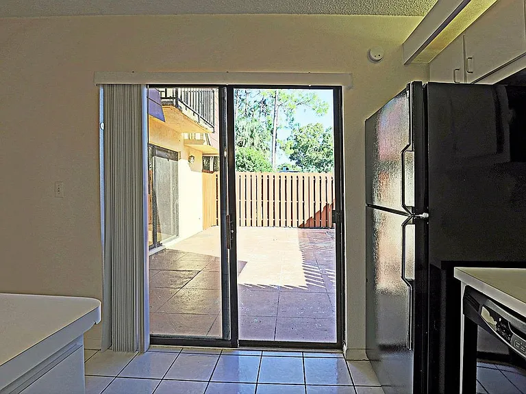1556 Park Meadows Dr #1 — Photo 23