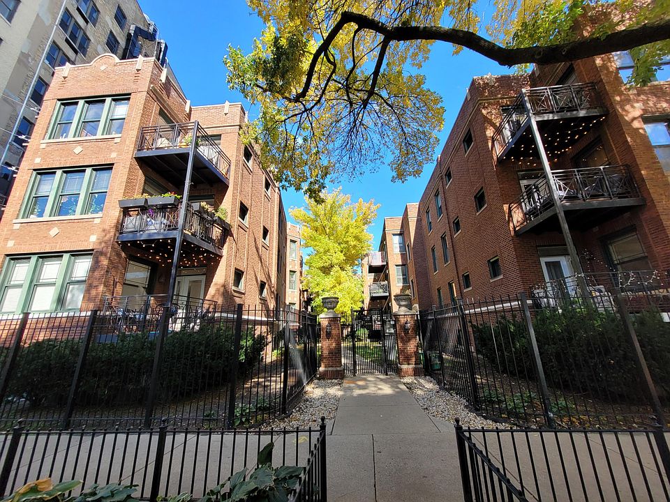 1st image of 1140 W Pratt Blvd APT 2W