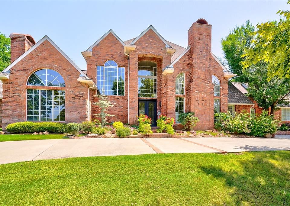 1st image of 21 Oakdale Farm Cir
