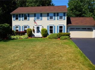 626 Hills Pond Rd, Webster, NY 14580