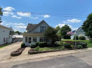 683 Chestnut St, Middleport, OH 45760