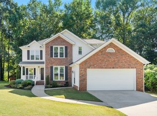 7 Marsh Creek Dr, Mauldin, SC 29662