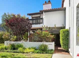 1547 Palisades Dr, Pacific Palisades, CA 90272