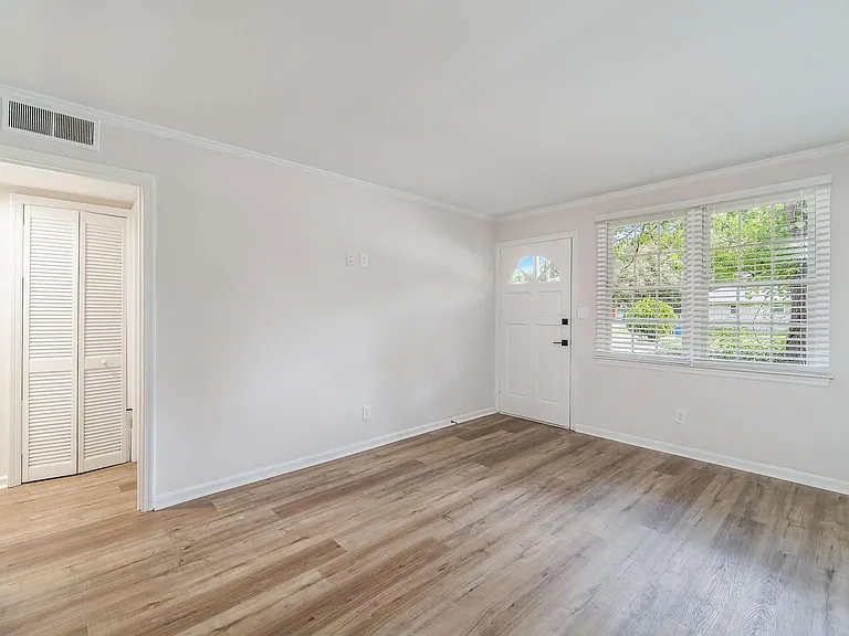 1632 Jessamine Rd #G — Photo 8