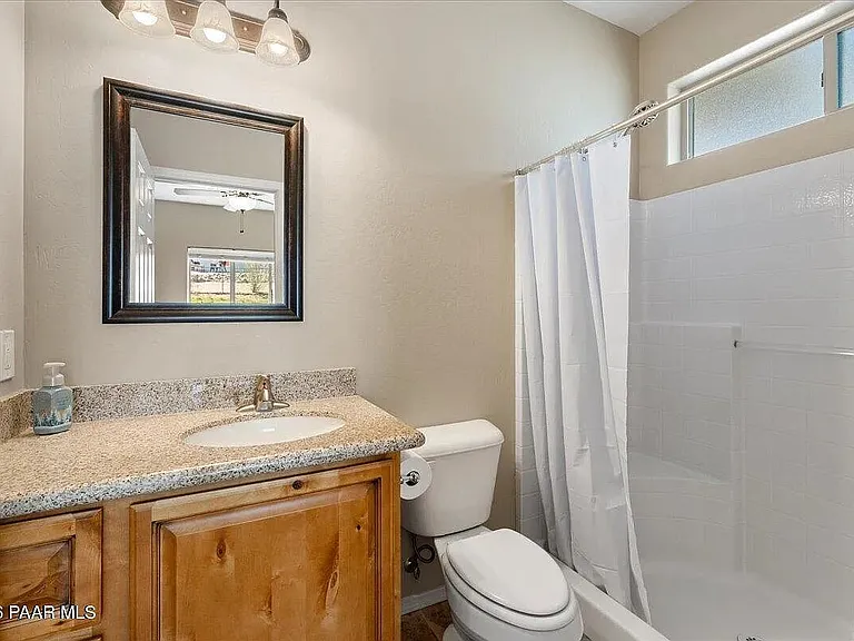 4679 N Viewpoint Dr #1 — Photo 12