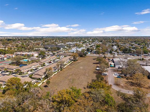 5th image of 9530 Starkey Rd #32