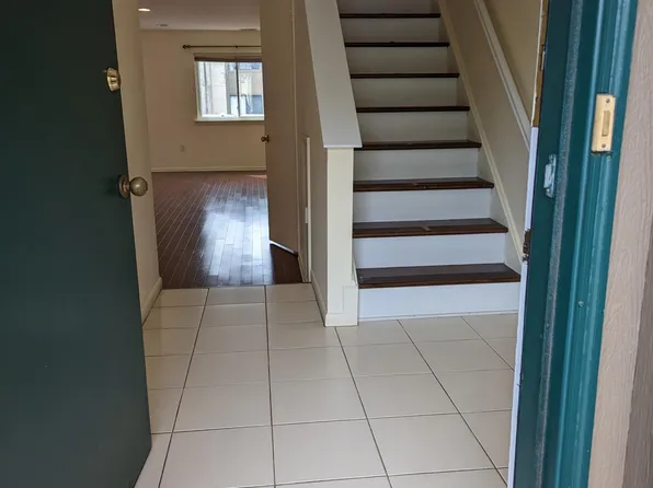 220 Hampshire Dr #220, Plainsboro, NJ 08536