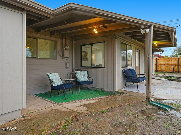 4th image of 8365 E Louise Dr