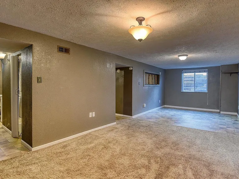 3015 W Eloika Ave — Photo 10