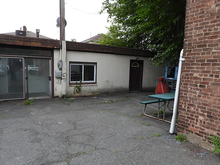 1 bed, 1.0 bath, $1,995 — Photo 1