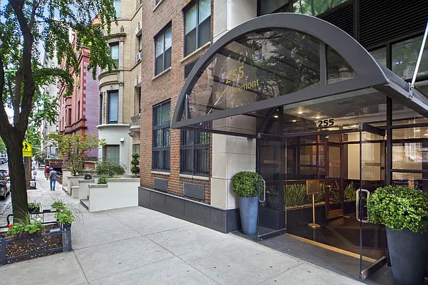 Sold by Compass | media 11