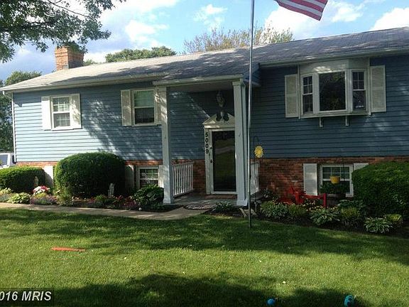 2nd image of 5009 Lee Hill Cir