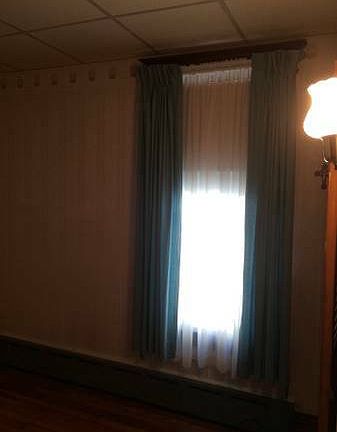4th image of 905 Carbon St #1