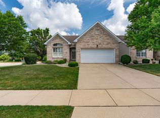 83 Crista Ann Ct, Bloomington, IL 61704