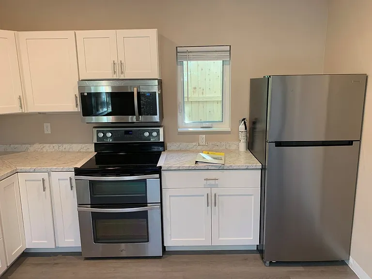 135 Vancouver Ave — Photo 15