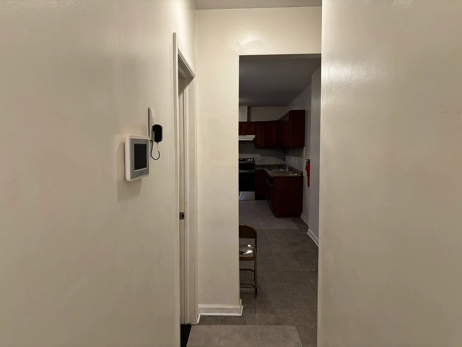 885 Belmont Ave - 1A — Photo 3