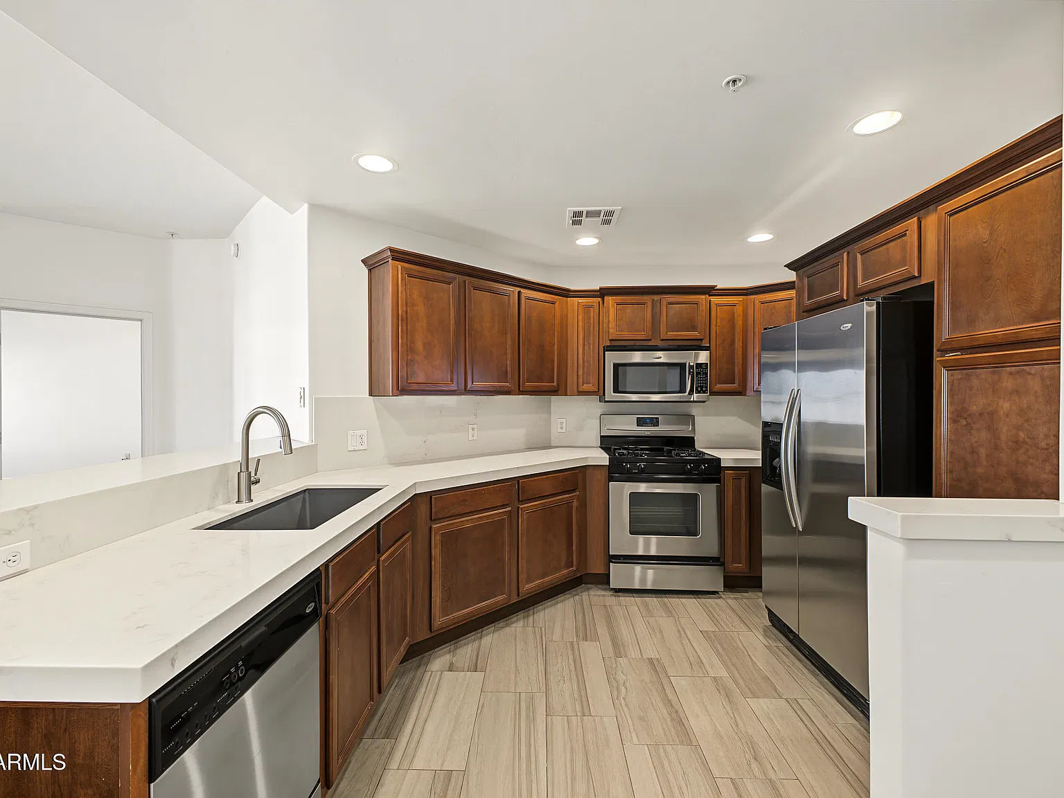 2 bed, 2.0 bath, 1392 sqft, $2,500 — Photo 4