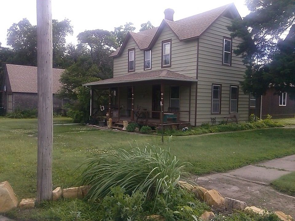 Corner Lot Huge Quiet Yard