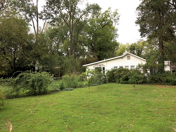 4th image of 2309 Loreley Ln
