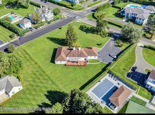 60 Larchwood Ave, Oakhurst, NJ 07755