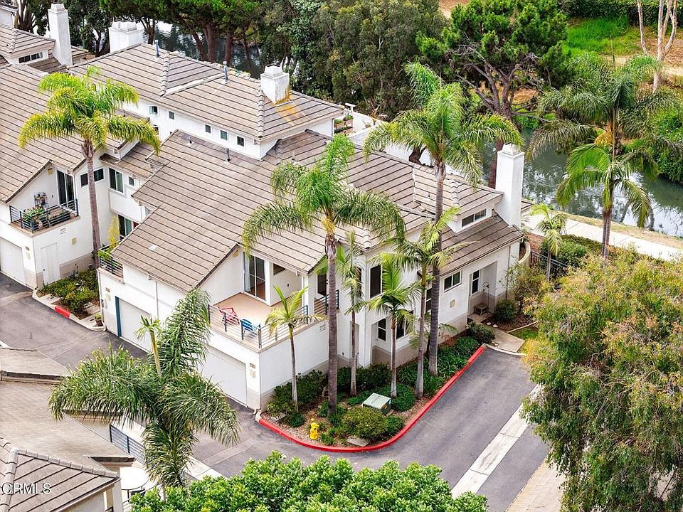 1st image of 303 Blue Dolphin Dr