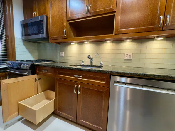 1119 Ocean Parkway image 23 of 26