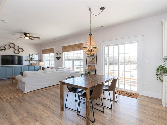4th image of 2720 Odell St
