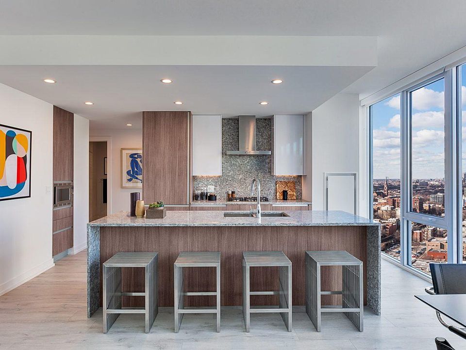 1st image of 1143 N Wells St #1208