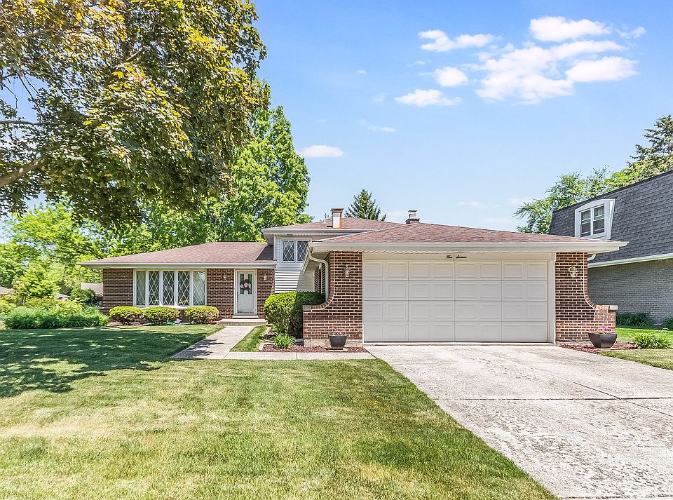 1st image of 516 Claremont Dr