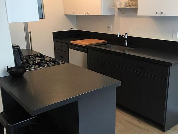 3rd image of 5947 E Naples Plz APT 2