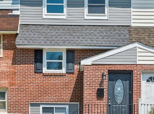 15 Oakmont Dr, New Castle, DE 19720