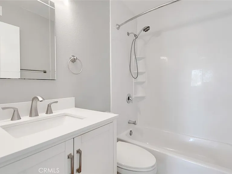 1460 Forest Glen Dr #4 — Photo 19