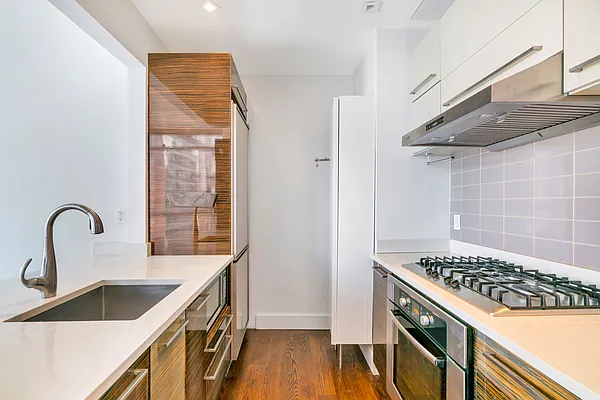 Sold by Nest Seekers International | media 7