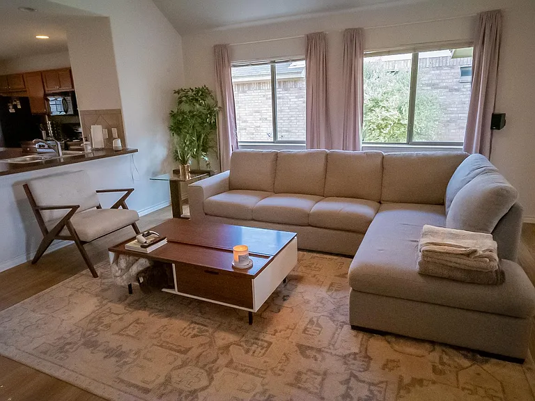 6600 Bay City Bnd — Photo 18
