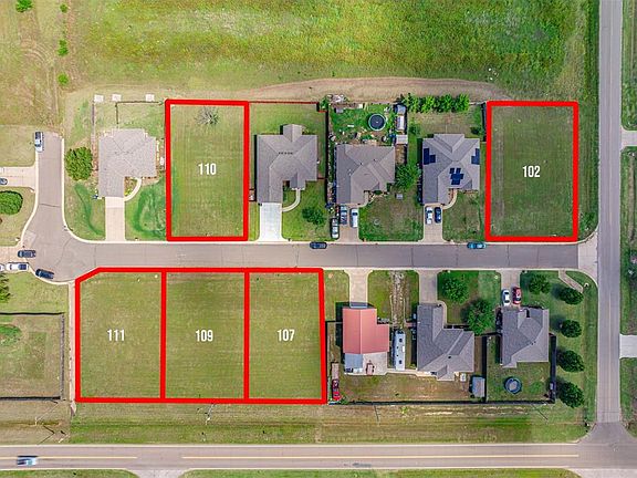2nd image of 110 Dogwood Lot 5